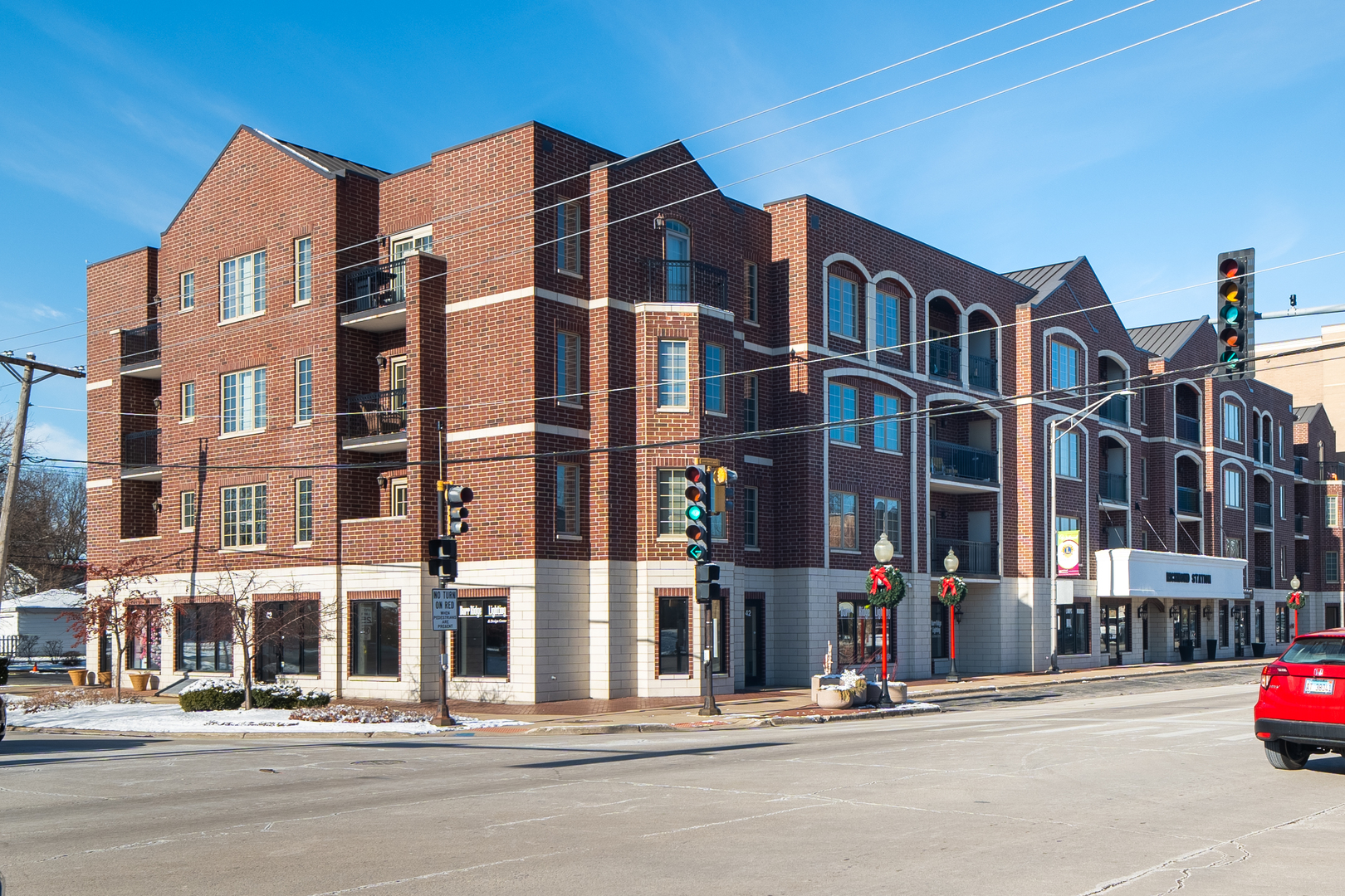 36 Cass Avenue 38 Westmont IL 60559