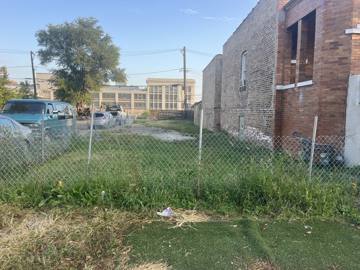 4004 Grenshaw Street  Chicago IL 60624