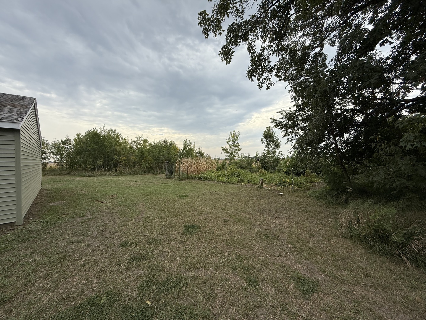 663 1525 East Street  Bradford IL 61421