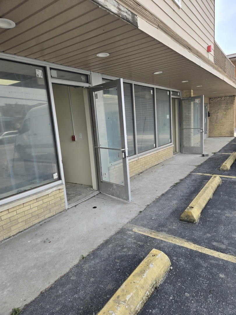 8801 Roberts Road  Hickory Hills IL 60457