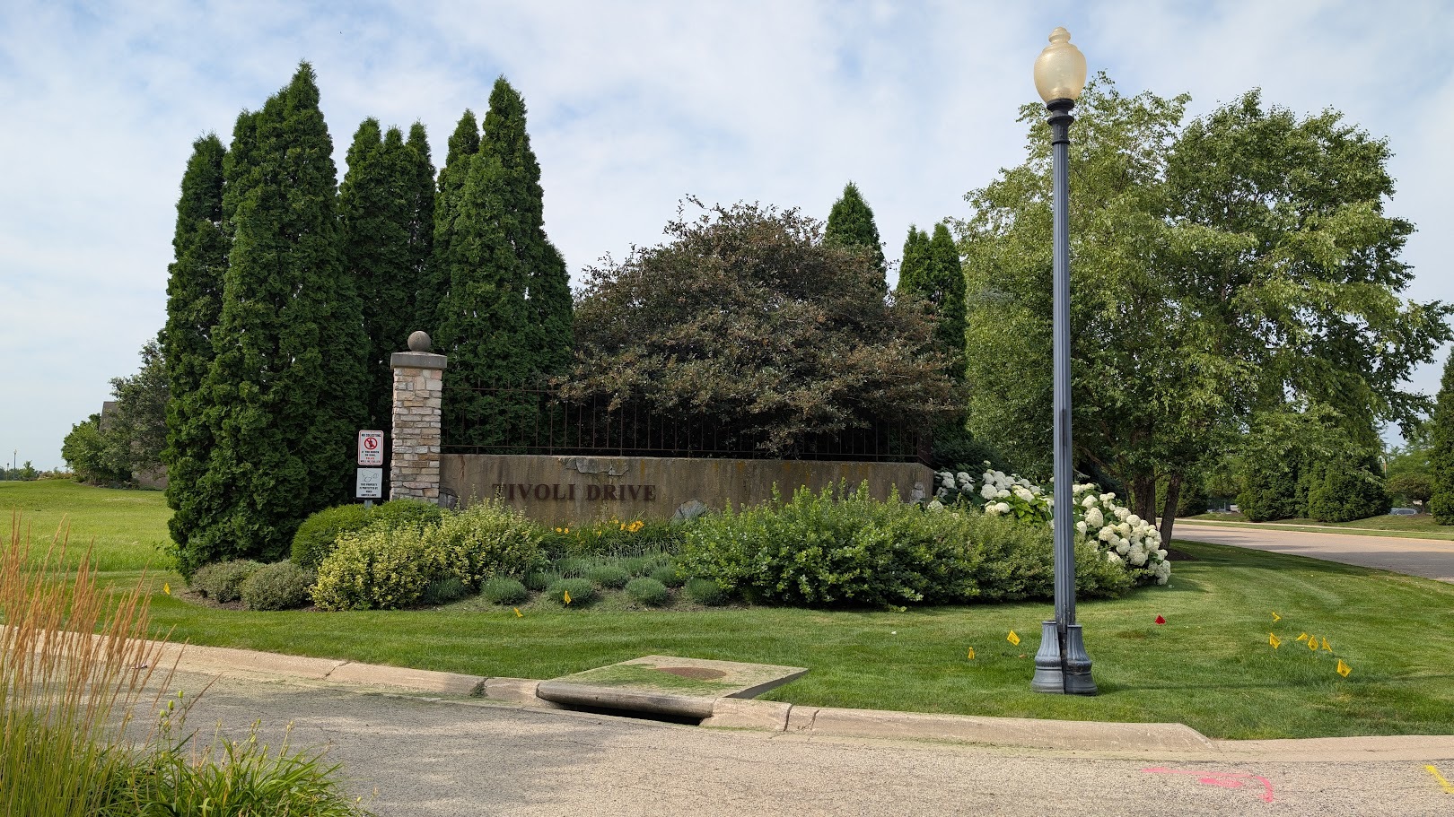 906 Tivoli Drive  Rockford IL 61107