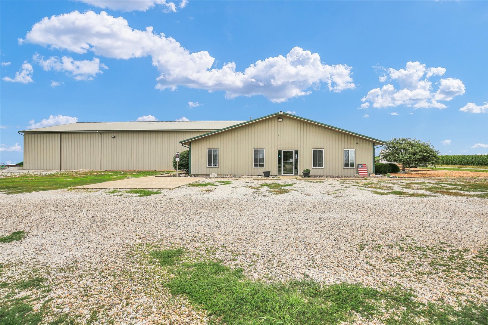 1069 County Road 900   Champaign IL 61822