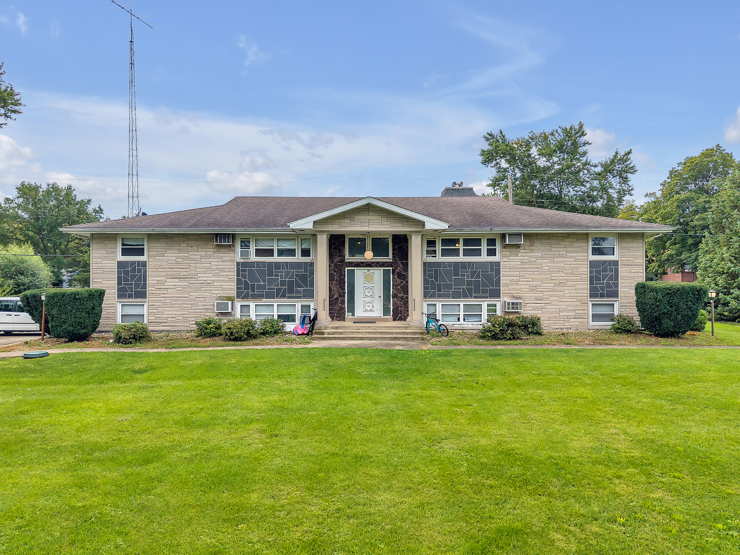 100 Market Street Piper City IL 60959