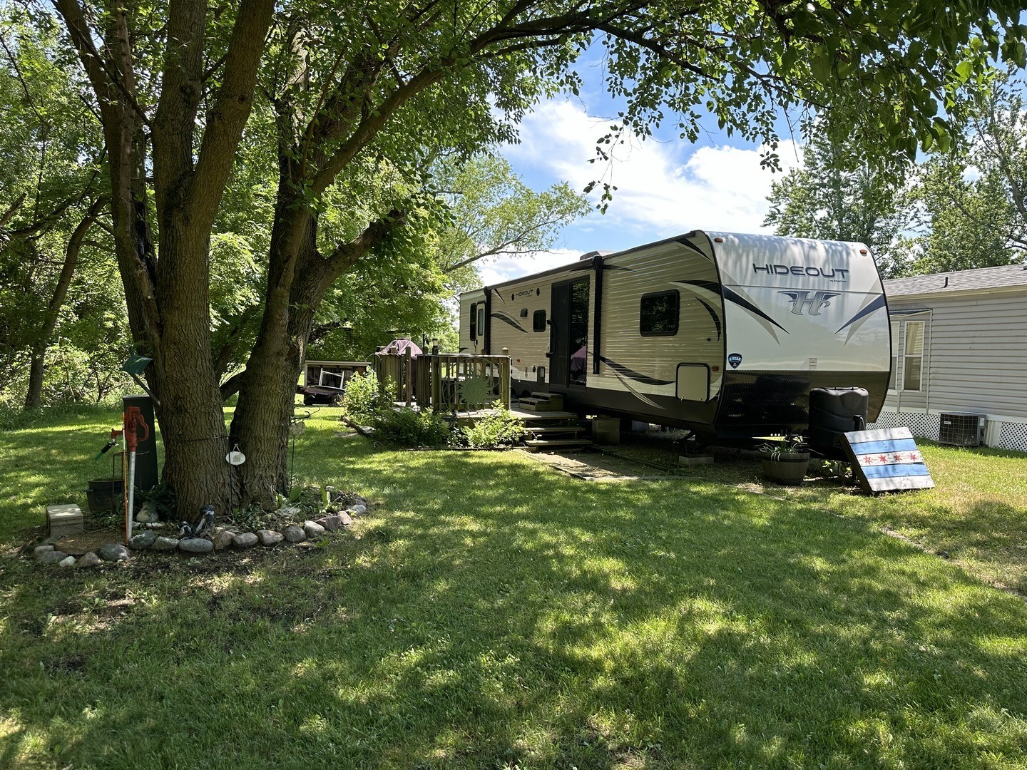 24-22 Woodhaven Lakes   Sublette IL 61367