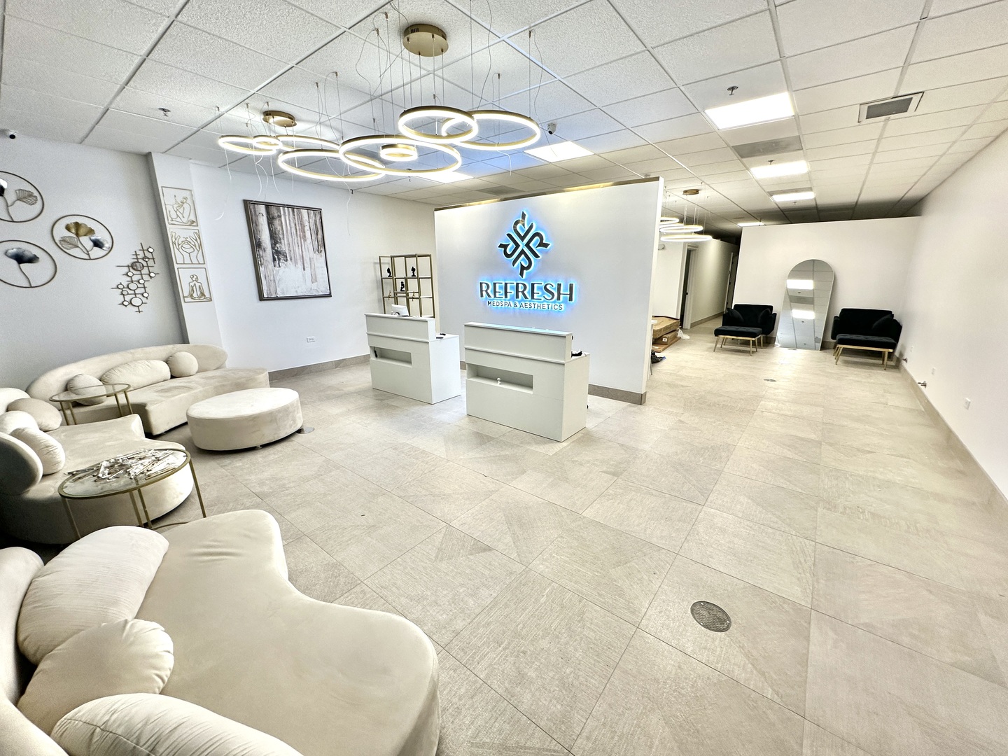 274 W North Avenue  Addison IL 60101