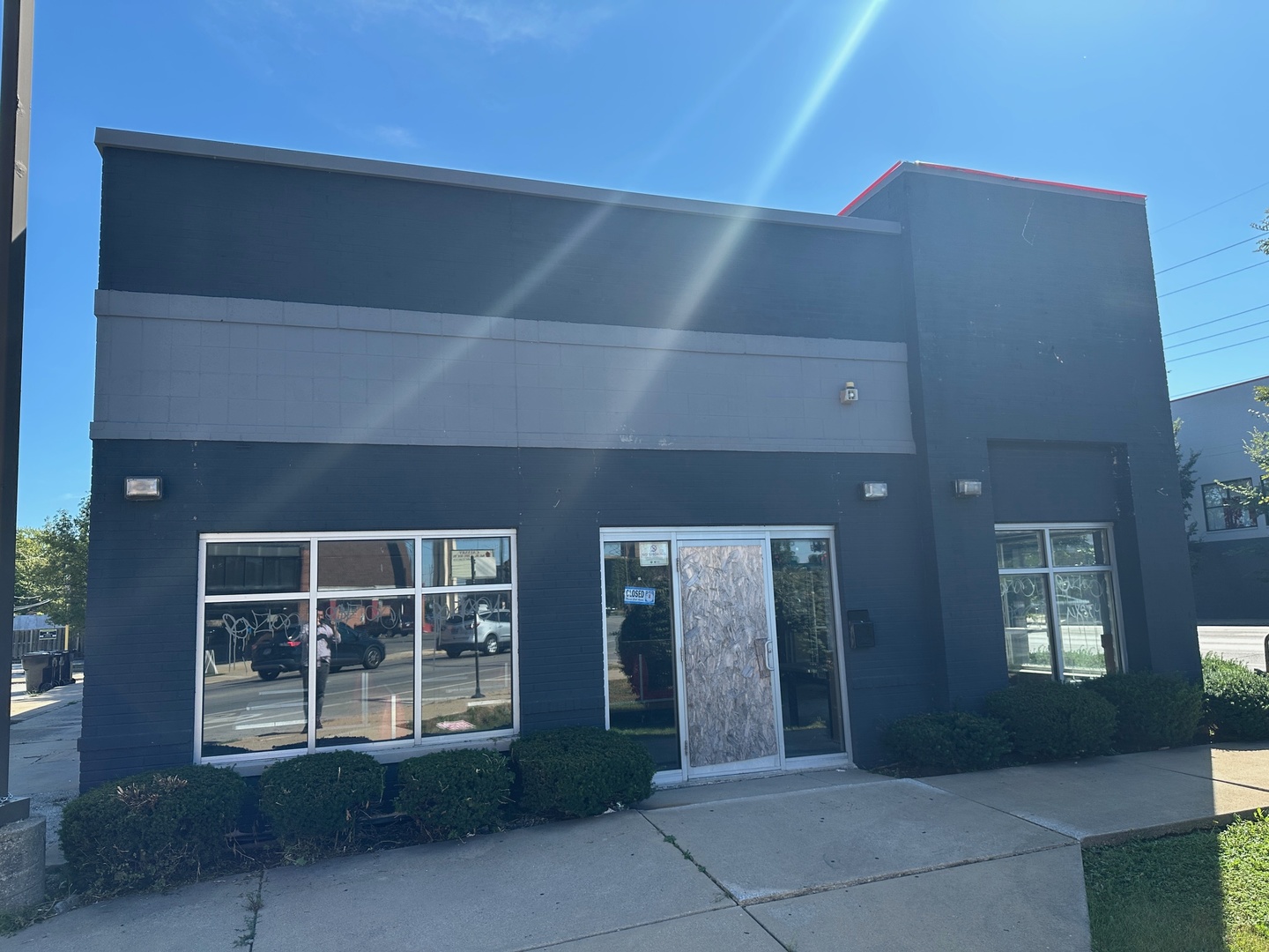 8307 South Chicago Avenue  Chicago IL 60617