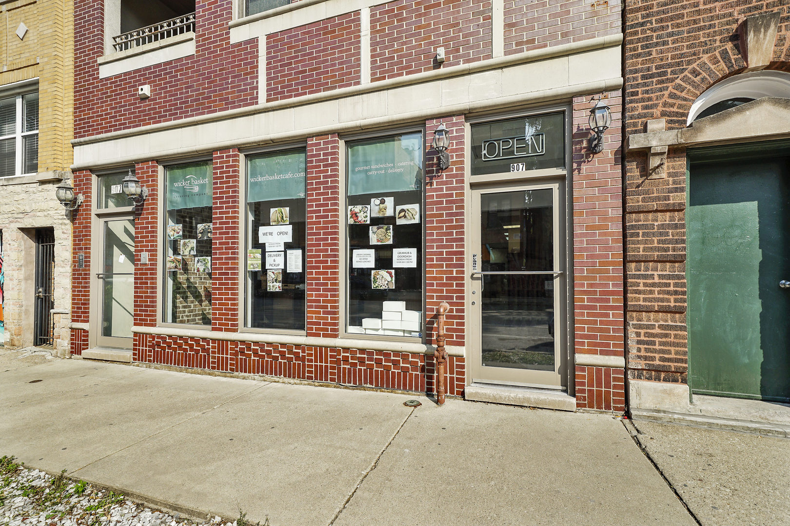 907 DAMEN Avenue 101 Chicago IL 60622