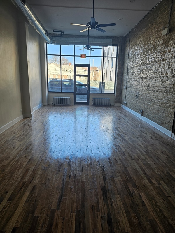 5036 Lincoln Avenue  Chicago IL 60625