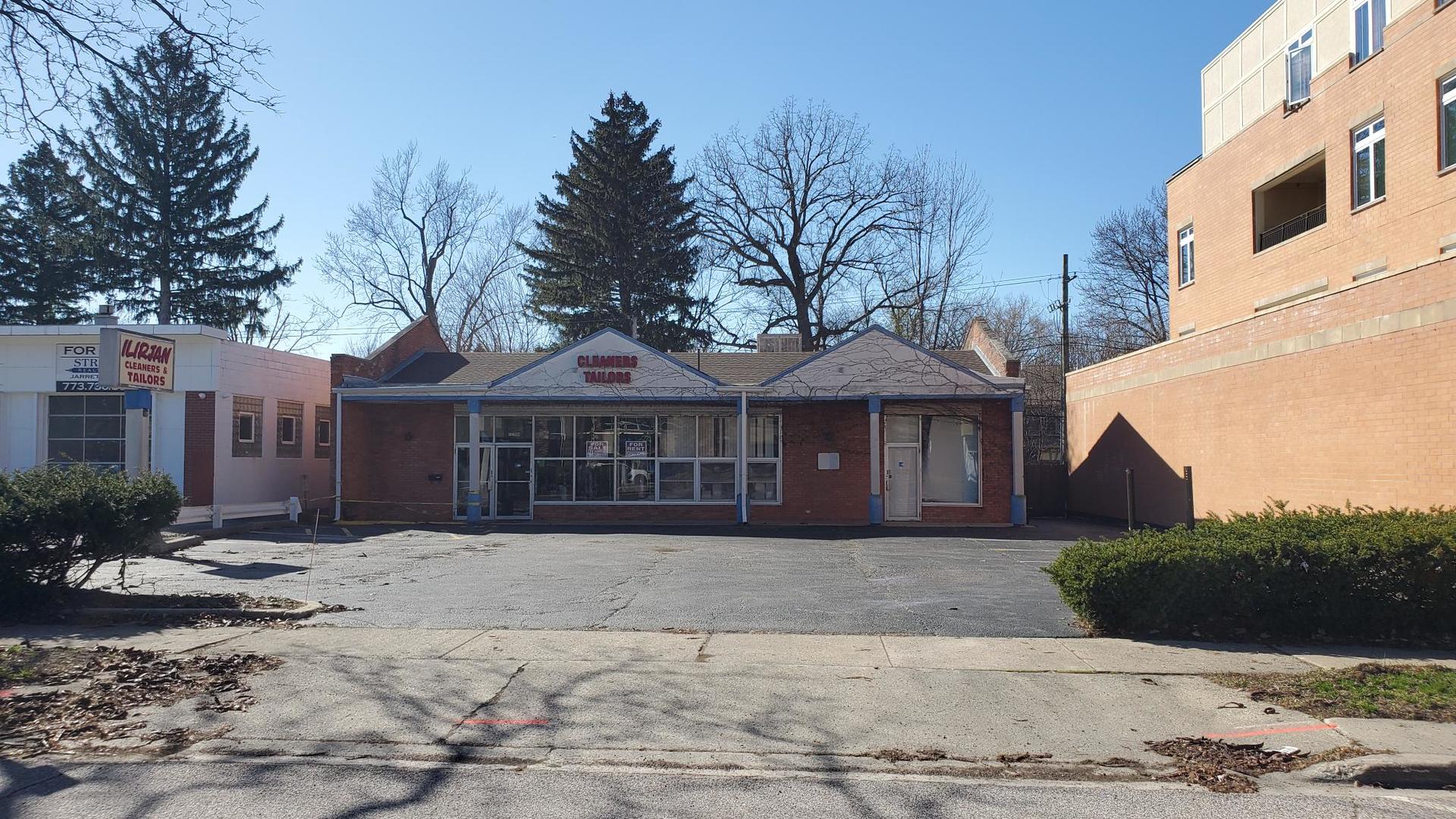1154 Waukegan Road  Glenview IL 60025
