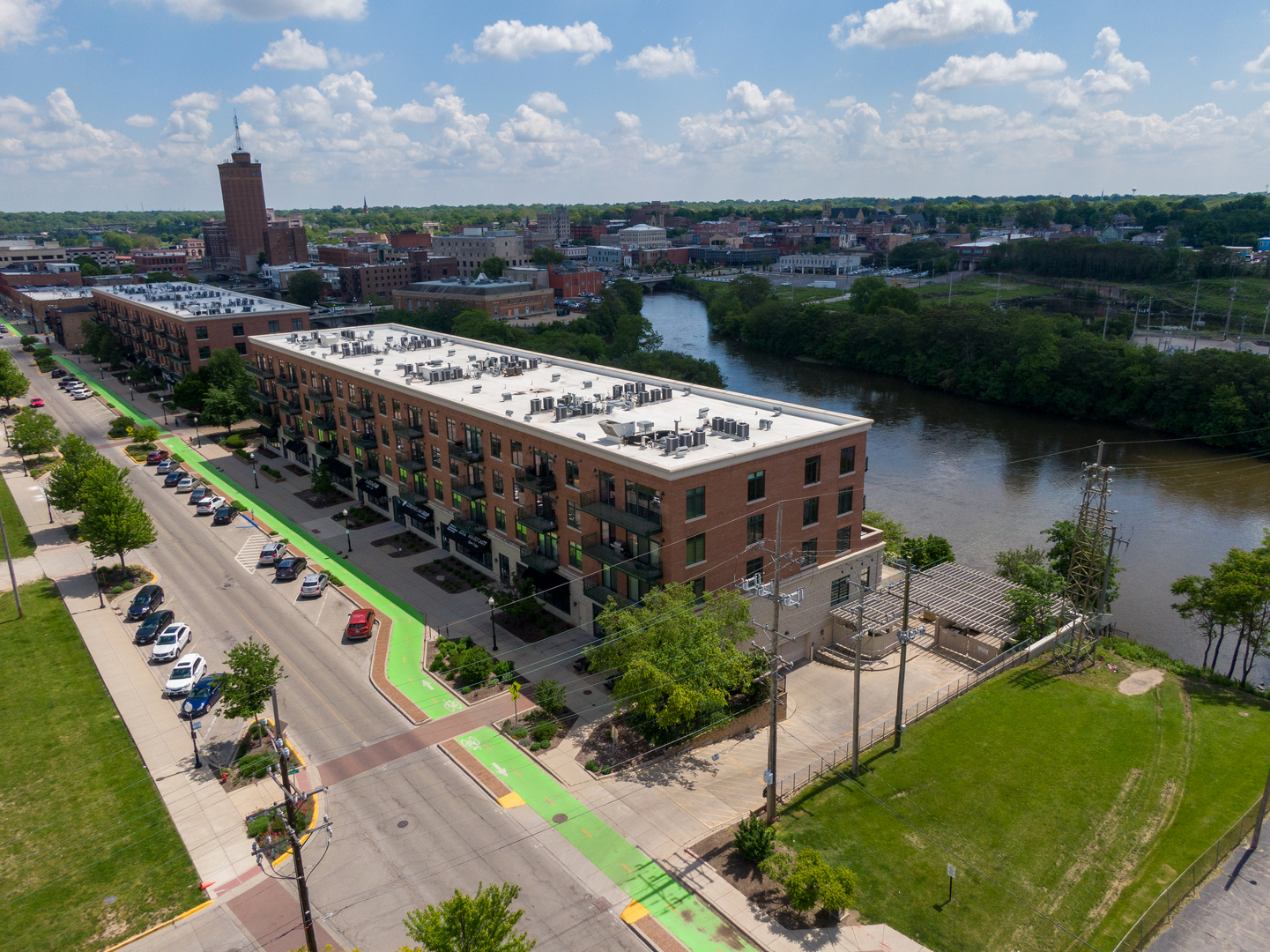 160 River Street 112 Aurora IL 60506