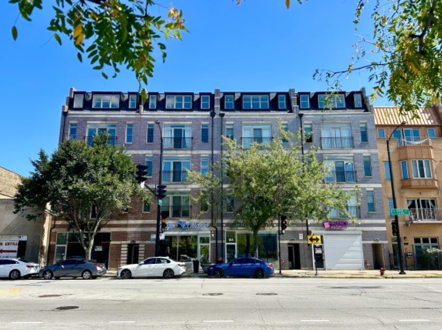 1845 state Street  Chicago IL 60616