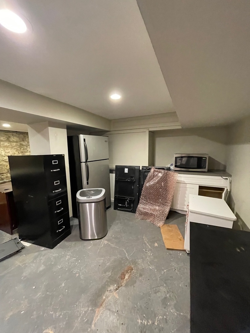 2816 Lincoln Avenue  Chicago IL 60657