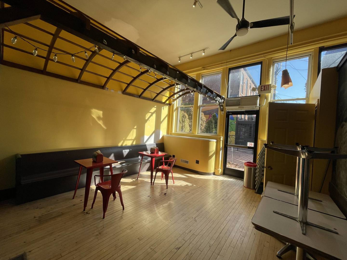 118 Neil Street  Champaign IL 61820