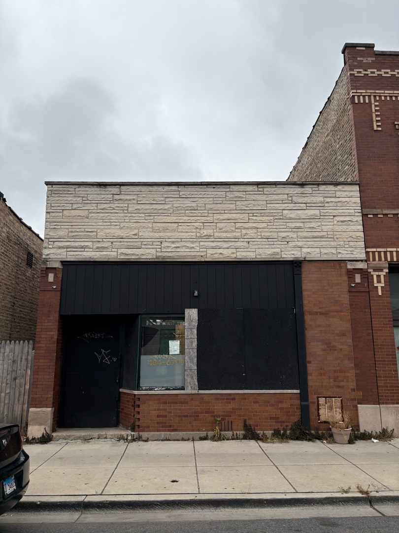 6233 Roosevelt Road  Berwyn IL 60402