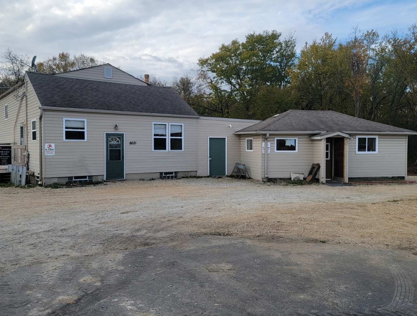 8621 US Highway 12 Highway  Richmond IL 60071