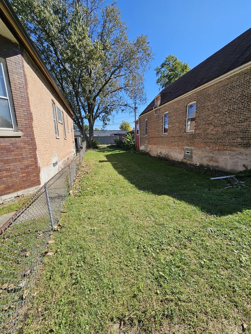 5943 Marshfield Avenue  Chicago IL 60636