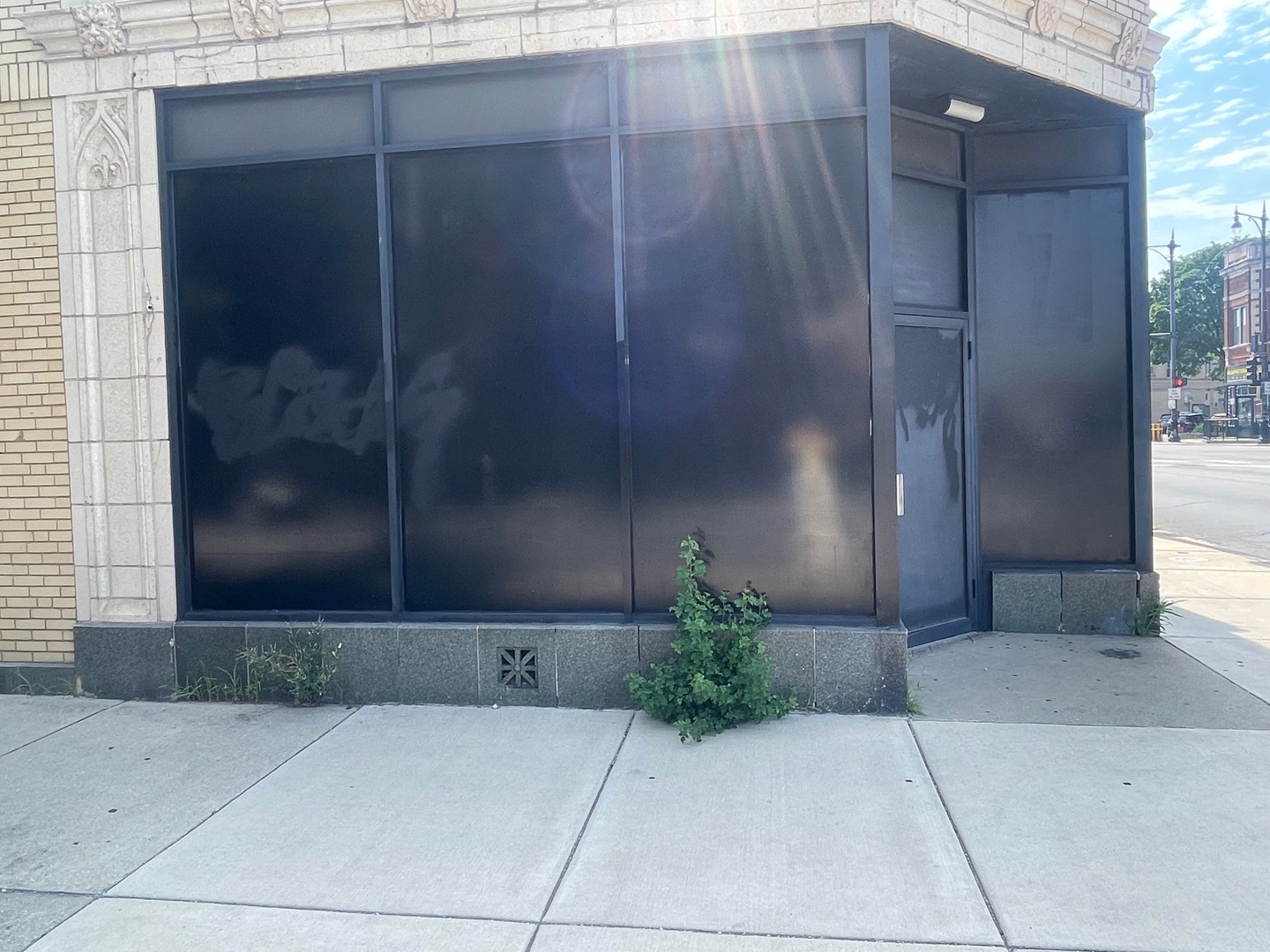 4811 Elston Avenue  Chicago IL 60630