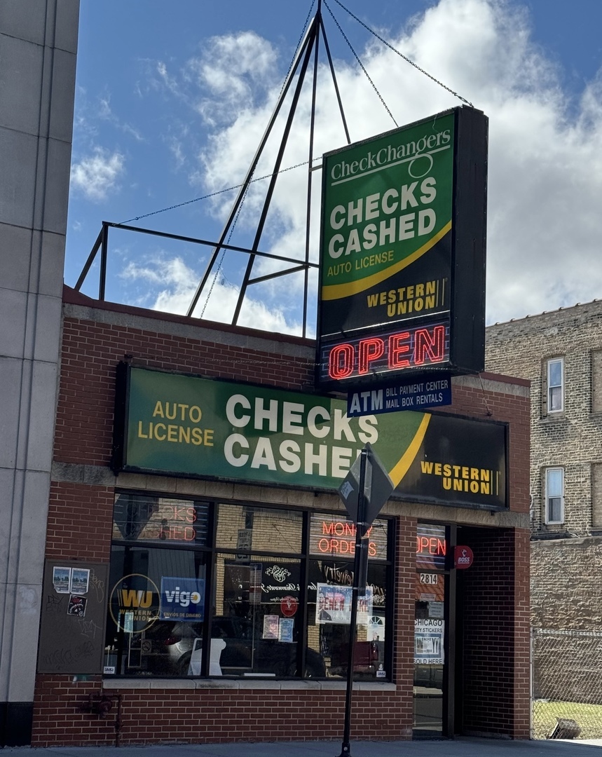 2814 Milwaukee Avenue  Chicago IL 60618