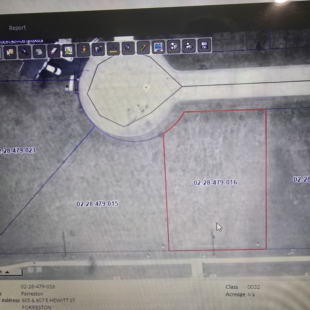 605 & 607 Hewitt Street Forreston IL 61030