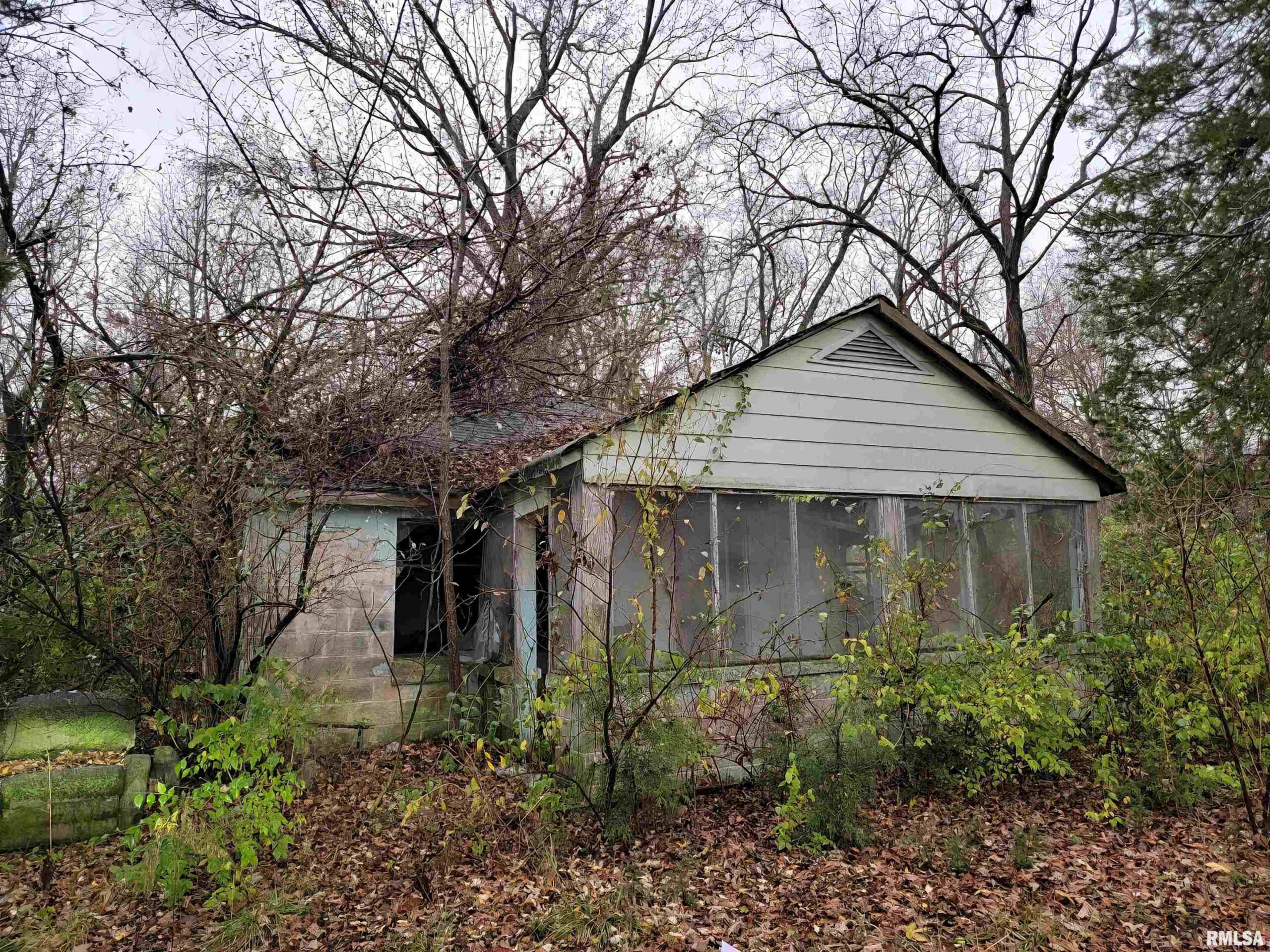 947 COLE Street Duquoin IL 62832