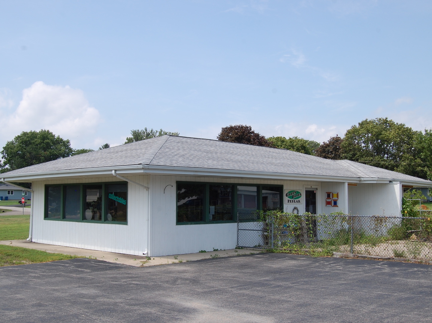 909 Green Ridge Avenue  Earlville IL 60518