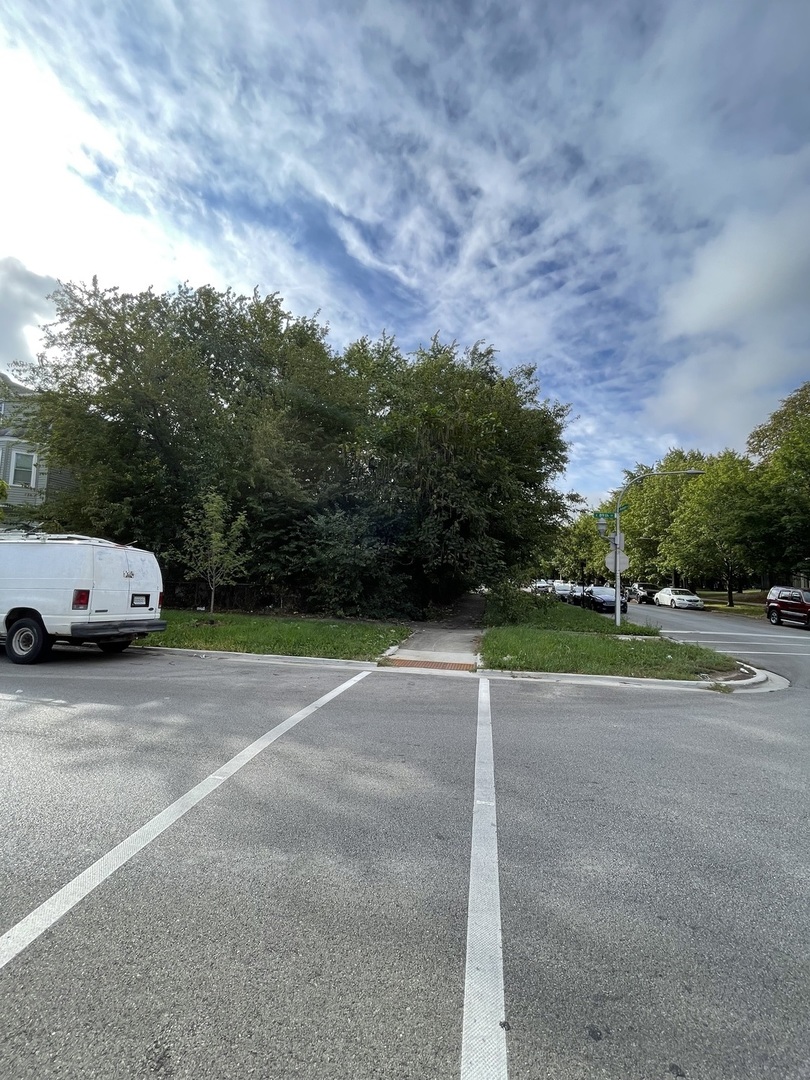 2841 89th Street Chicago IL 60617