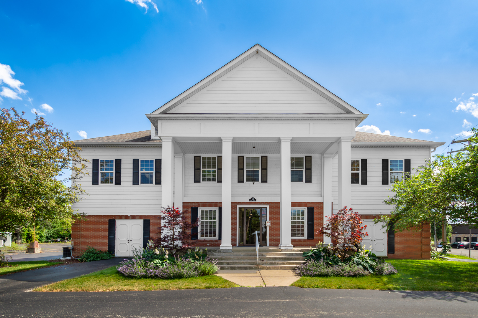 532 Lake Street  Antioch IL 60002