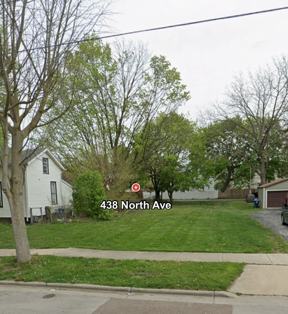 438 North Avenue  Aurora IL 60505