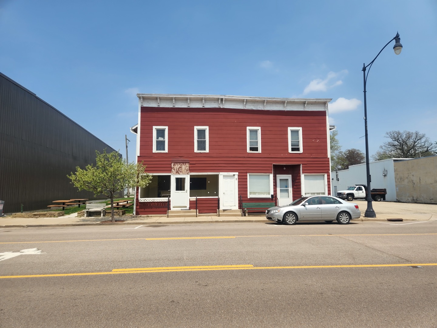 146 LINCOLN Avenue  Hinckley IL 60520