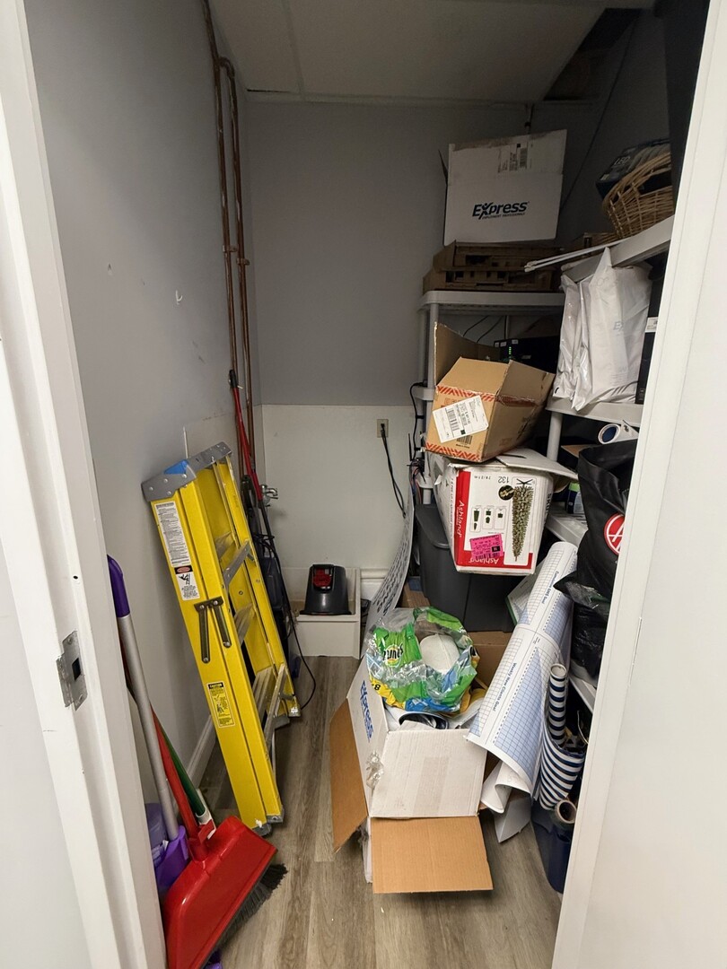 1812 Sycamore Road B DeKalb IL 60115