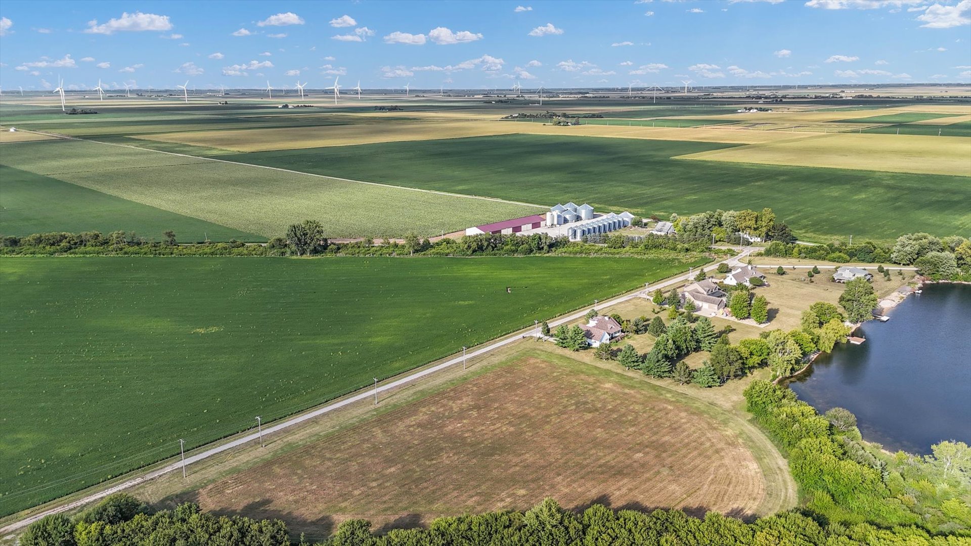 11 Moss Drive  Farmer City IL 61842