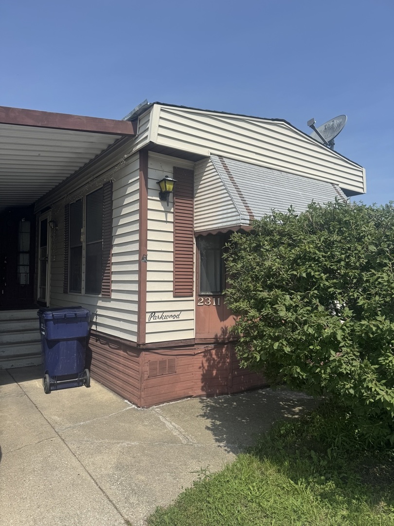 8800 Harlem Avenue 2311 Bridgeview IL 60455