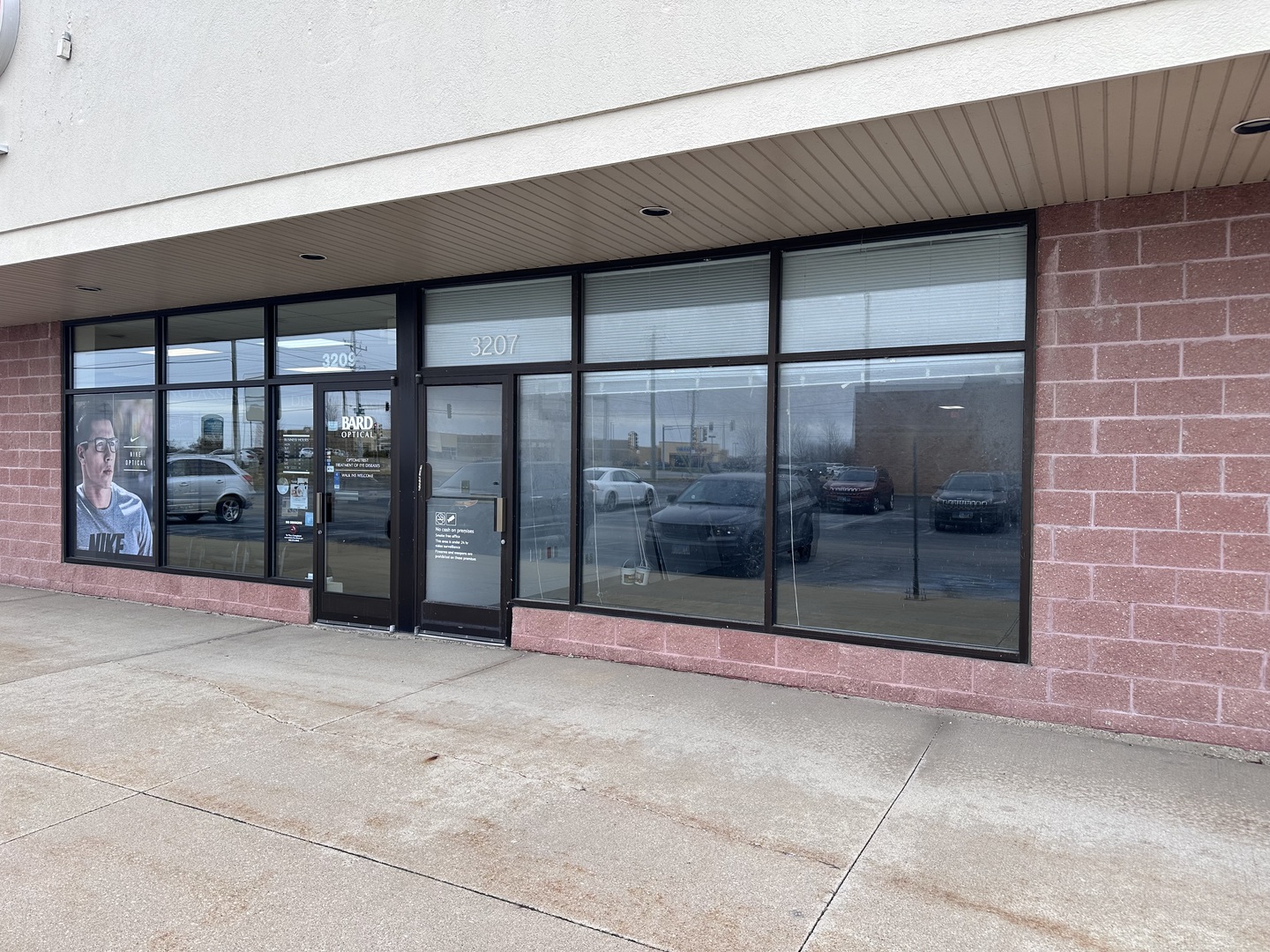 3207 Lincolnway   Sterling IL 61081