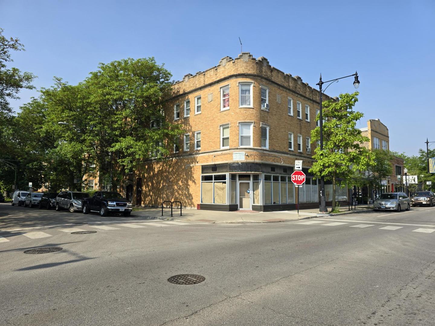 3301 Bryn Mawr Avenue  Chicago IL 60659