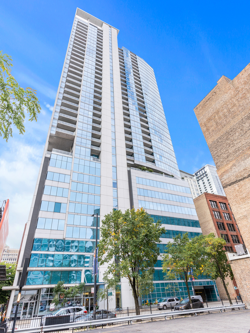 303 Ohio Street P173 Chicago IL 60654