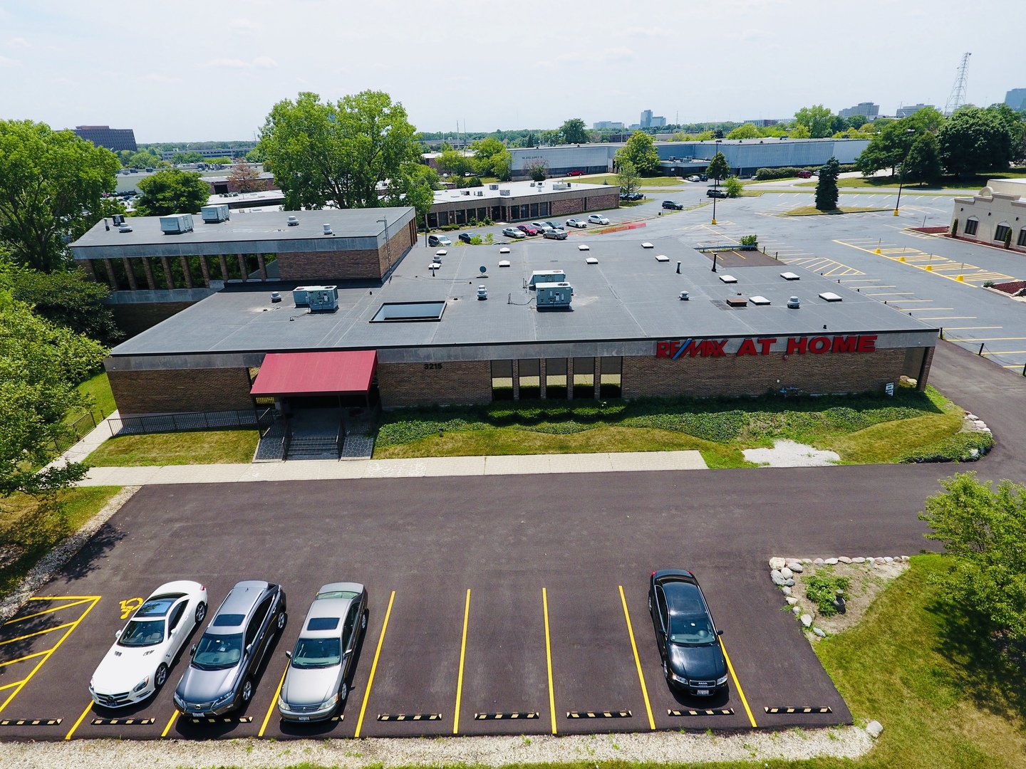 3215 Algonquin Road A12 Rolling Meadows IL 60008