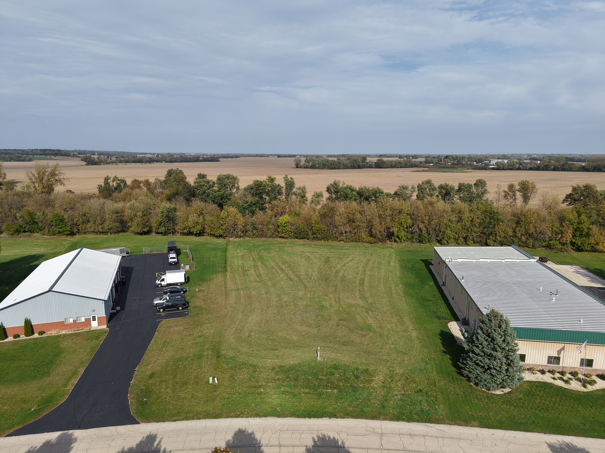 1106 Rail Drive  Woodstock IL 60098