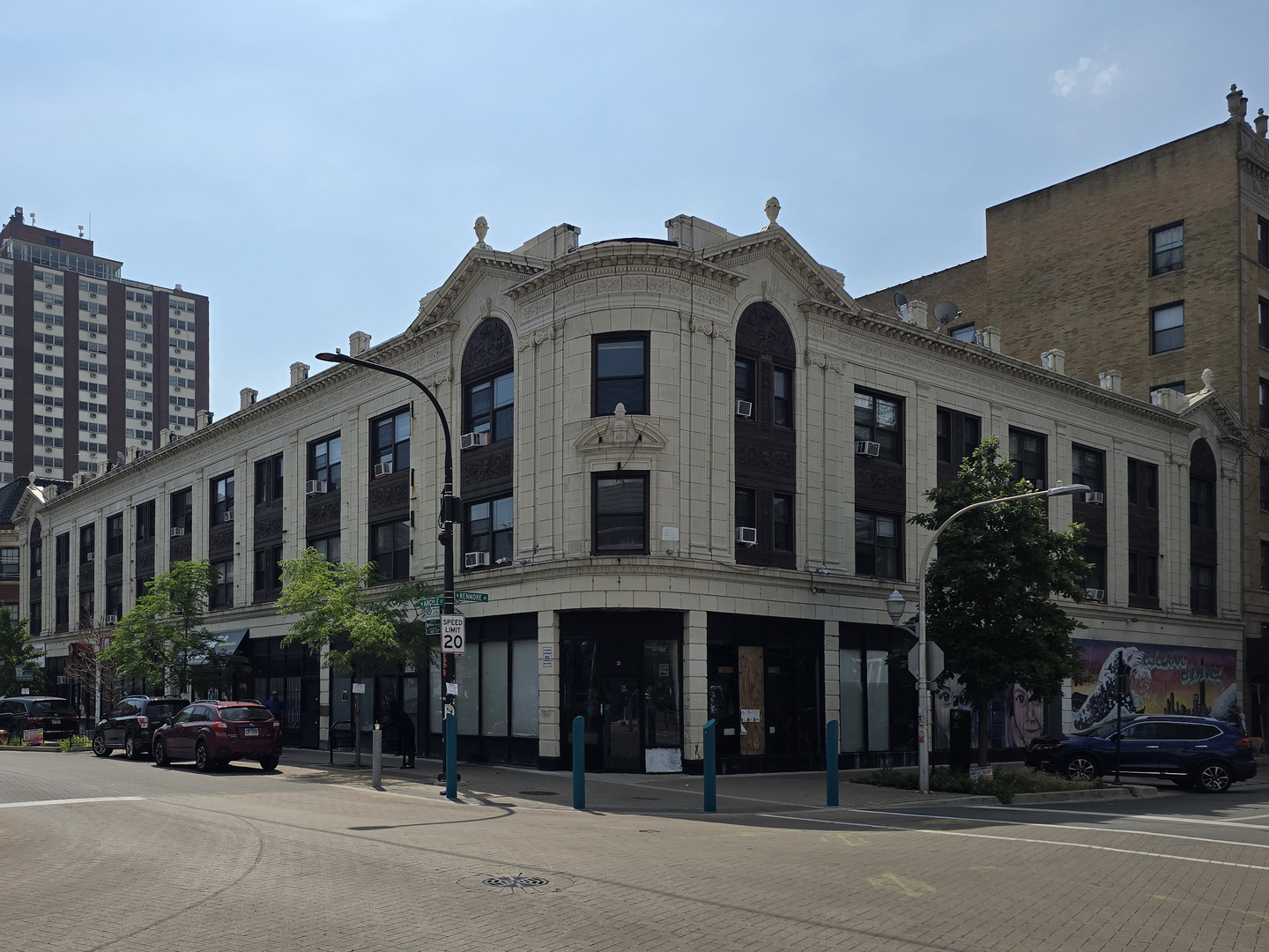 1017-1027 Argyle Street  Chicago IL 60640