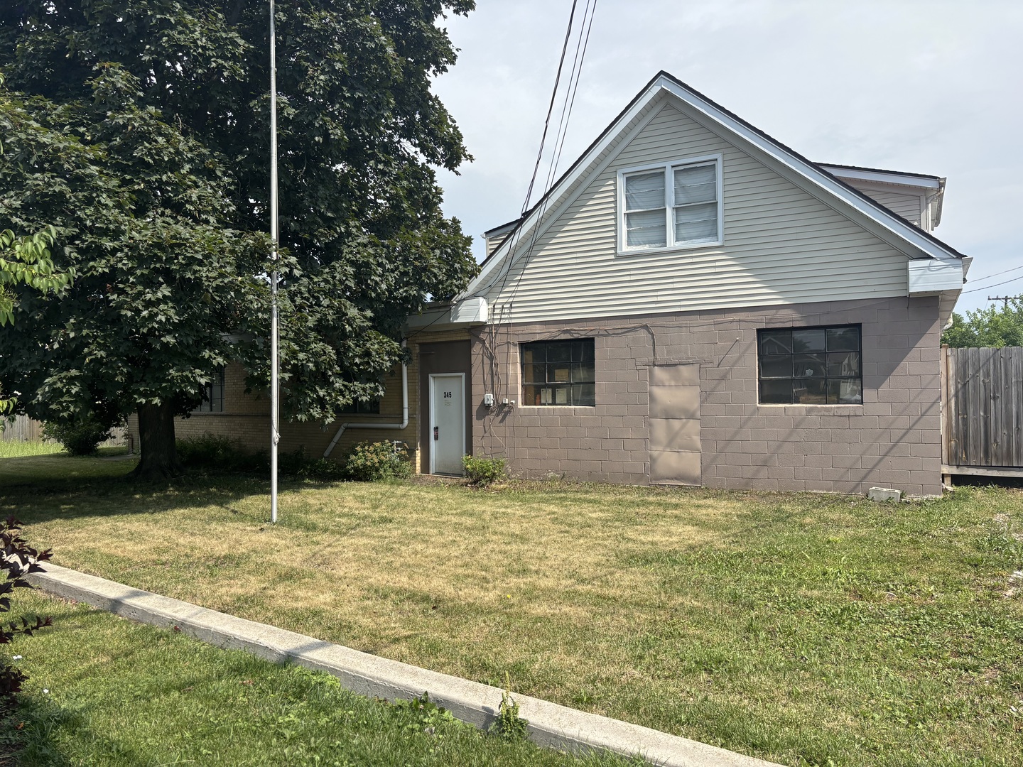 341-345 Potter Street  Wood Dale IL 60191