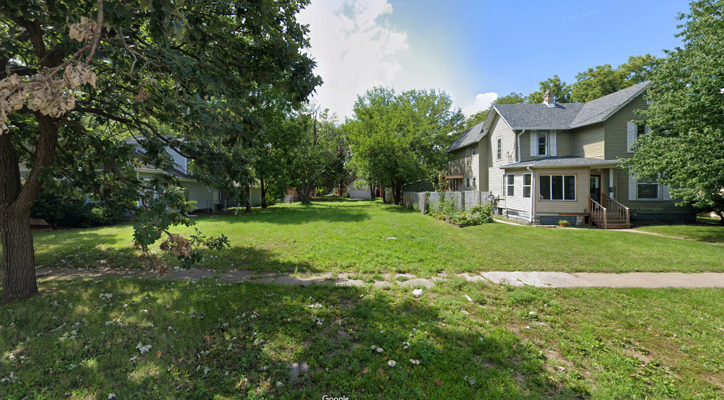 2008 Court Street  Rockford IL 61103