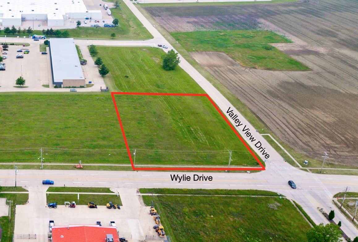 1044 Wylie Drive  Bloomington IL 61705