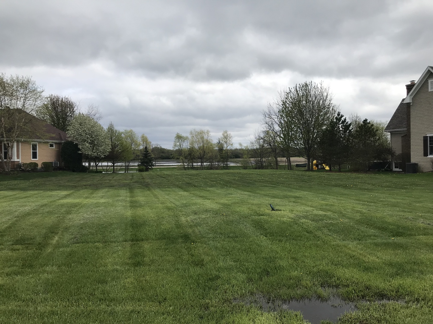 9640 STONECASTLE Lane  Lakewood IL 60014