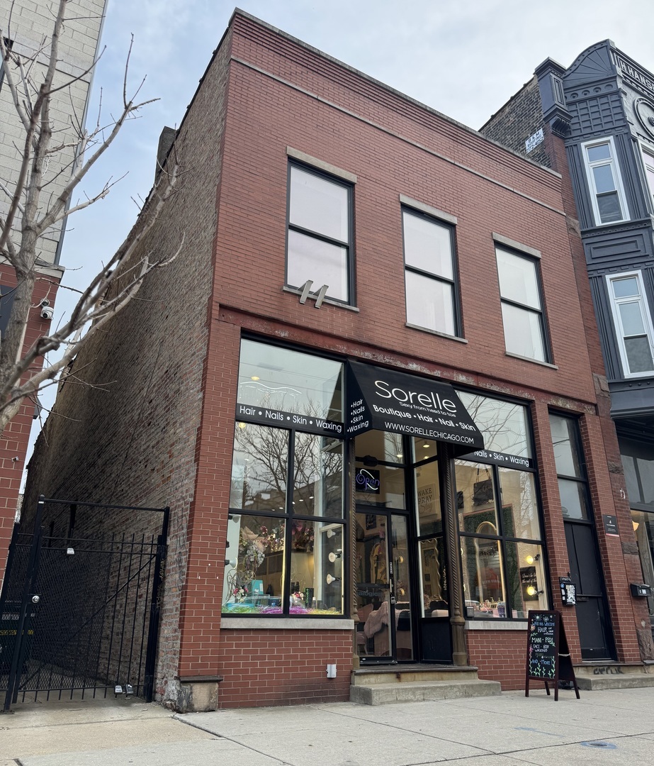 1905 Division Avenue Chicago IL 60622