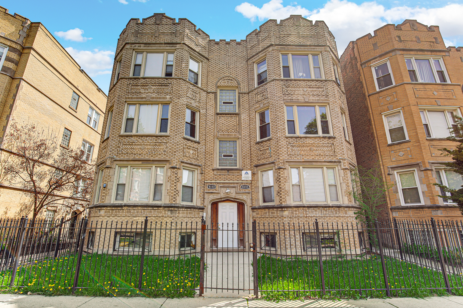 8133-8135 Ingleside Avenue  Chicago IL 60619