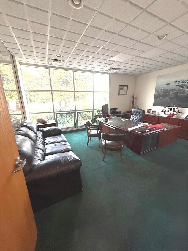 99999 Confidential Avenue  Elk Grove Village IL 60007