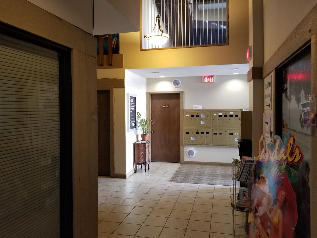 10 Main Street  East Dundee IL 60118