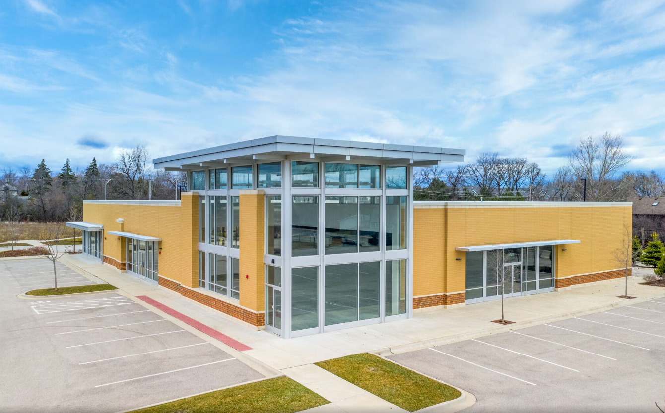 29380 Waukegan Road  Green Oaks IL 60048