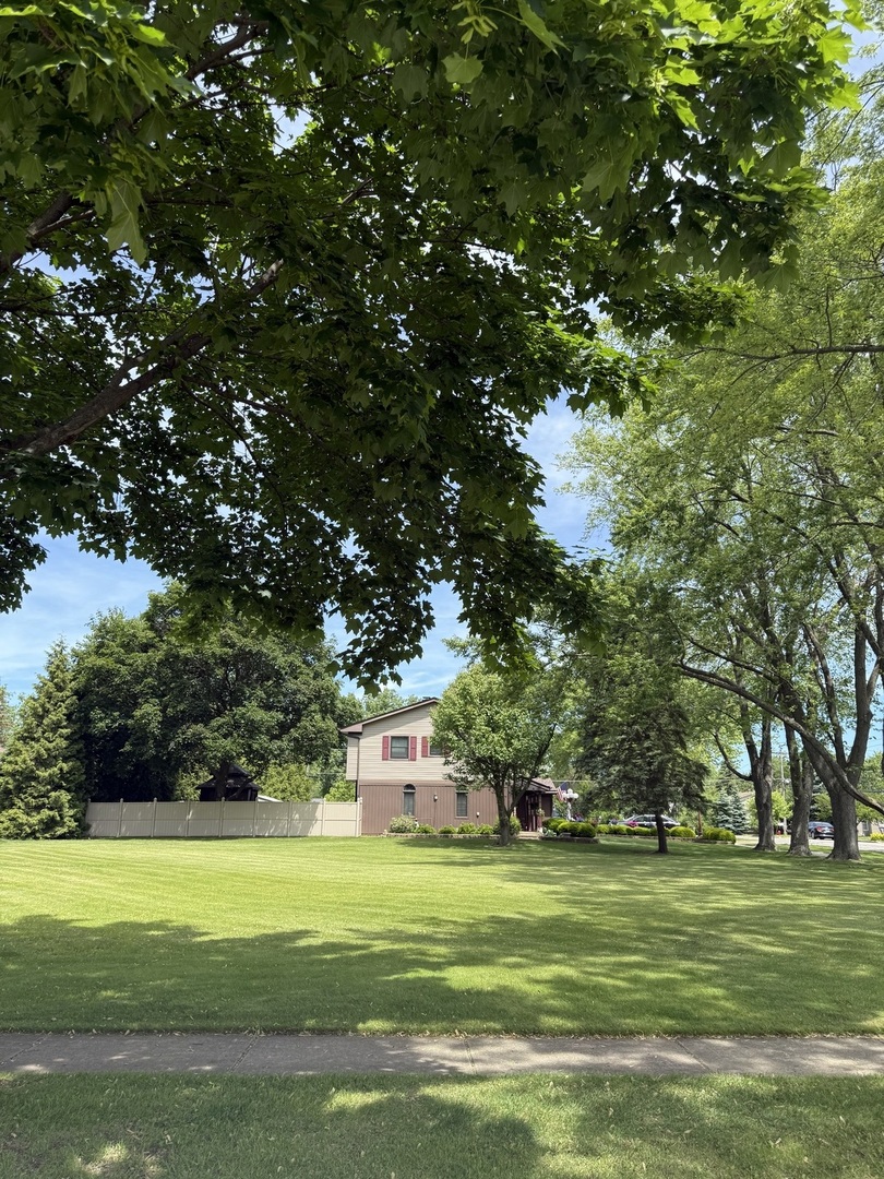 2110 Cherry Avenue  Hanover Park IL 60133