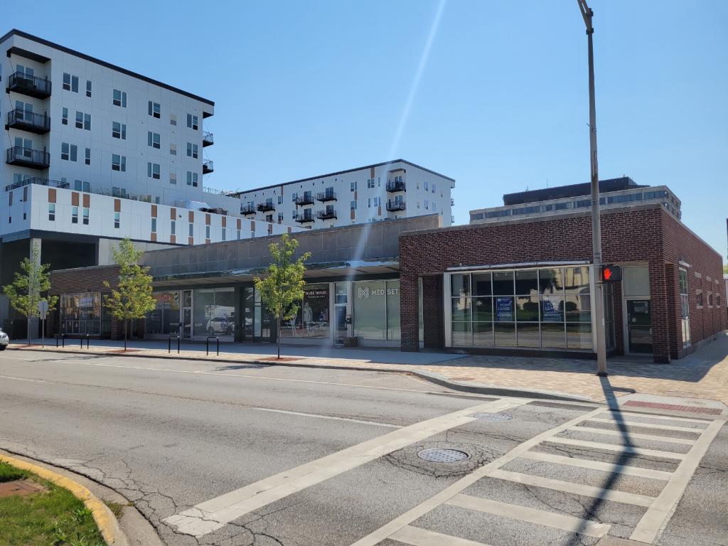 669-685 Graceland Avenue  Des Plaines IL 60016