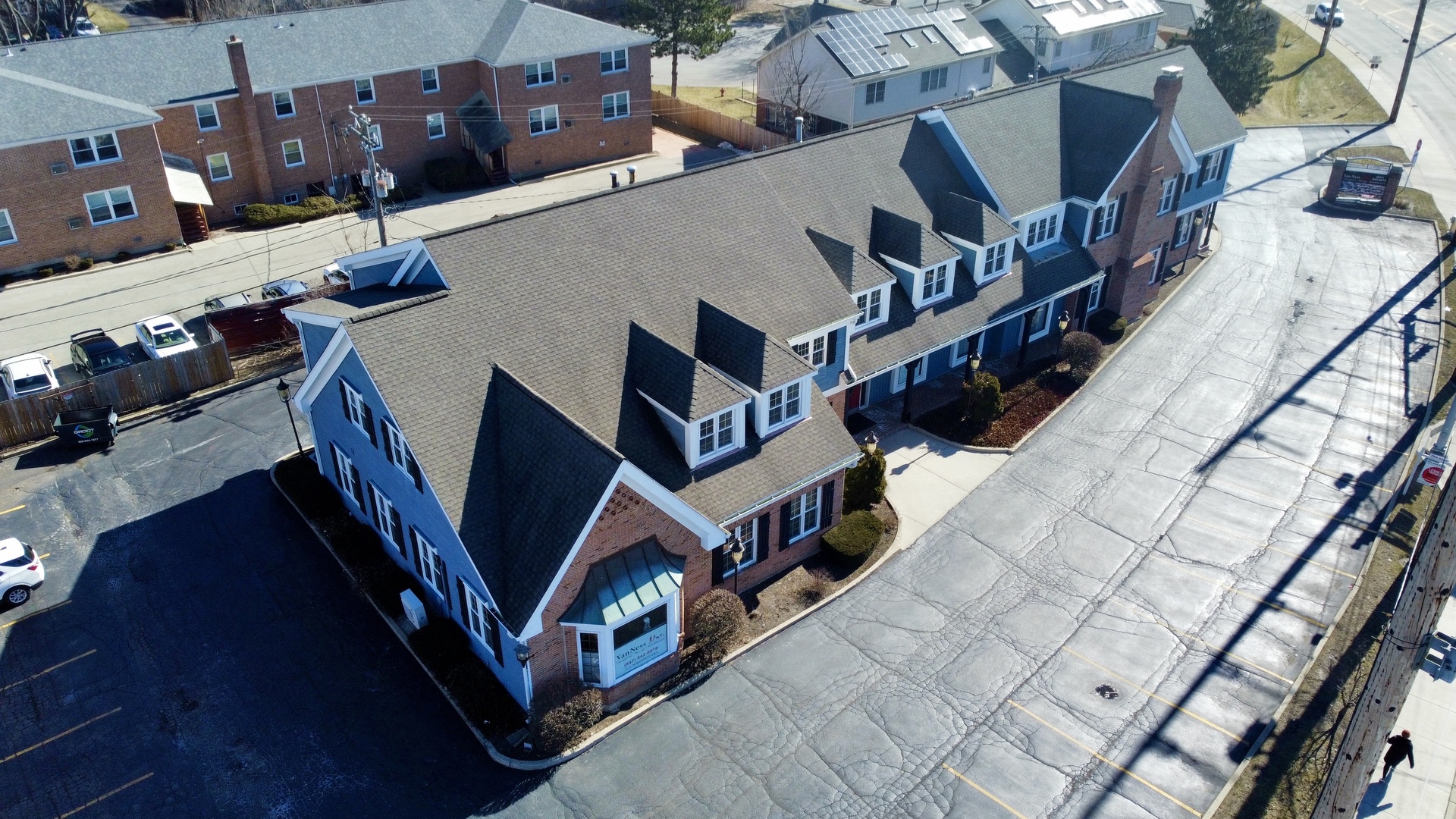 215 Northwest Highway  Barrington IL 60010